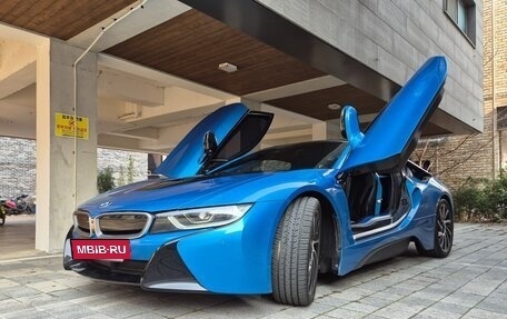 BMW i8 I рестайлинг, 2016 год, 4 590 000 рублей, 2 фотография