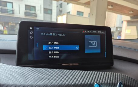 BMW i8 I рестайлинг, 2016 год, 4 590 000 рублей, 15 фотография