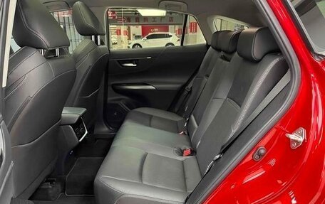 Toyota Venza, 2022 год, 3 600 000 рублей, 13 фотография