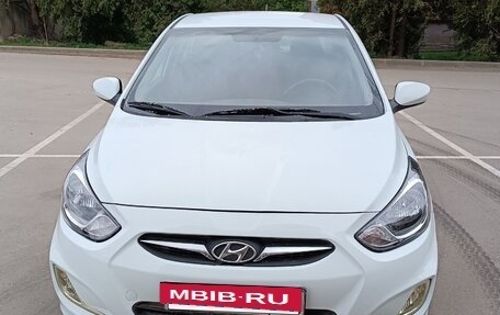Hyundai Solaris II рестайлинг, 2013 год, 690 000 рублей, 10 фотография