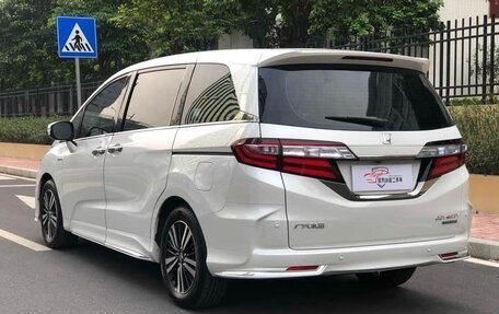 Honda Odyssey IV, 2021 год, 2 180 000 рублей, 4 фотография
