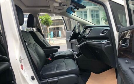 Honda Odyssey IV, 2021 год, 2 180 000 рублей, 10 фотография