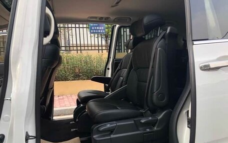 Honda Odyssey IV, 2021 год, 2 180 000 рублей, 12 фотография