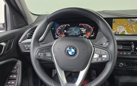 BMW 1 серия, 2021 год, 2 219 000 рублей, 6 фотография