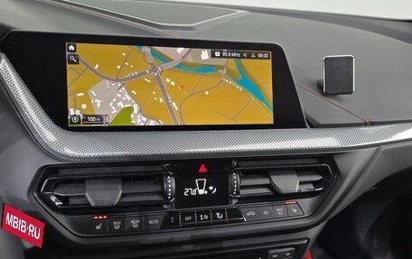 BMW 1 серия, 2021 год, 2 219 000 рублей, 7 фотография