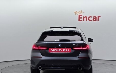 BMW 1 серия, 2021 год, 2 219 000 рублей, 4 фотография