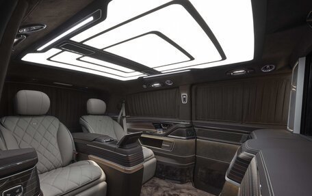 Mercedes-Benz V-Класс, 2024 год, 48 800 000 рублей, 2 фотография