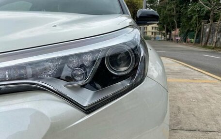 Toyota C-HR I рестайлинг, 2021 год, 1 780 443 рублей, 3 фотография