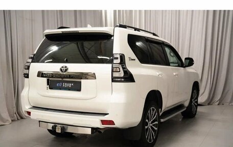 Toyota Land Cruiser Prado 150 рестайлинг 2, 2023 год, 7 850 000 рублей, 6 фотография