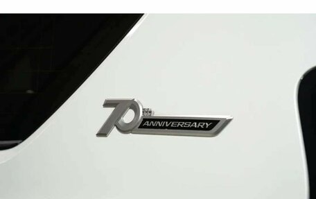 Toyota Land Cruiser Prado 150 рестайлинг 2, 2023 год, 7 850 000 рублей, 7 фотография