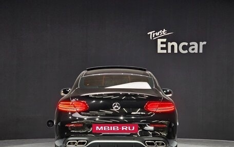 Mercedes-Benz C-Класс, 2017 год, 2 700 000 рублей, 4 фотография
