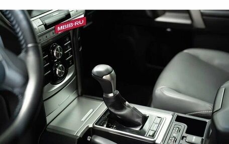 Toyota Land Cruiser Prado 150 рестайлинг 2, 2023 год, 7 850 000 рублей, 11 фотография