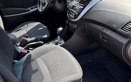 Hyundai Solaris II рестайлинг, 2012 год, 970 000 рублей, 12 фотография
