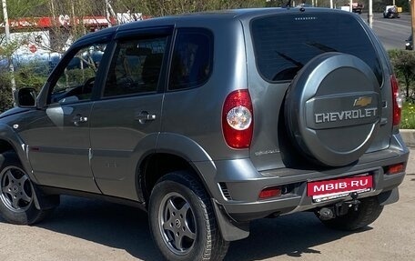 Chevrolet Niva I рестайлинг, 2018 год, 860 000 рублей, 6 фотография