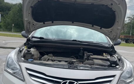 Hyundai Solaris II рестайлинг, 2015 год, 835 000 рублей, 17 фотография
