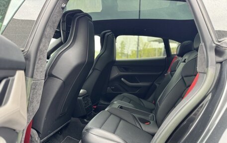 Porsche Taycan I, 2022 год, 13 000 000 рублей, 12 фотография