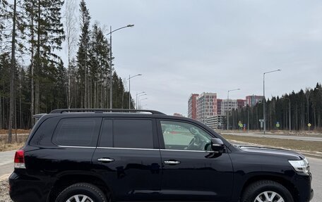 Toyota Land Cruiser 200, 2017 год, 4 750 000 рублей, 5 фотография