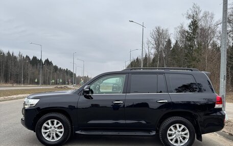 Toyota Land Cruiser 200, 2017 год, 4 750 000 рублей, 4 фотография