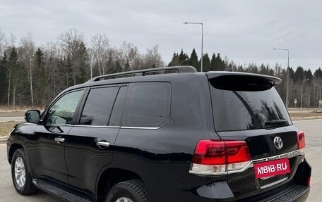 Toyota Land Cruiser 200, 2017 год, 4 750 000 рублей, 6 фотография
