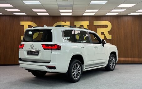 Toyota Land Cruiser, 2024 год, 12 500 000 рублей, 6 фотография