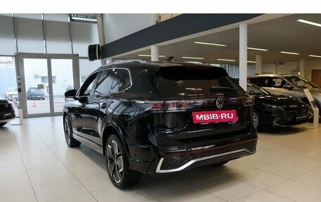 Volkswagen Tiguan, 2024 год, 5 210 000 рублей, 3 фотография