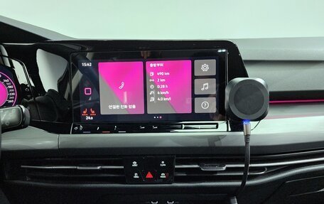 Volkswagen Golf VIII, 2022 год, 2 300 005 рублей, 12 фотография