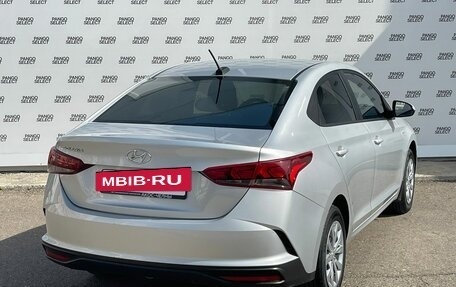 Hyundai Solaris II рестайлинг, 2021 год, 1 560 000 рублей, 3 фотография