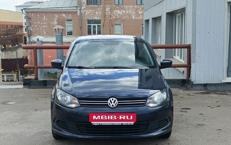 Volkswagen Polo VI (EU Market), 2012 год, 800 000 рублей, 2 фотография
