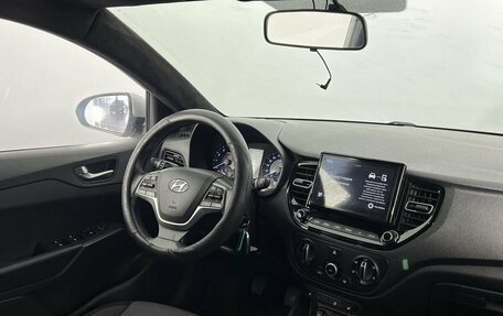 Hyundai Solaris II рестайлинг, 2021 год, 1 199 000 рублей, 14 фотография