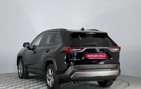 Toyota RAV4, 2022 год, 3 410 000 рублей, 7 фотография