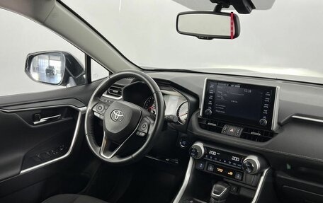 Toyota RAV4, 2022 год, 3 410 000 рублей, 14 фотография