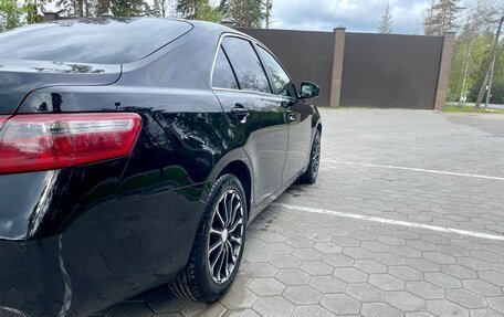 Toyota Camry, 2011 год, 1 390 000 рублей, 5 фотография