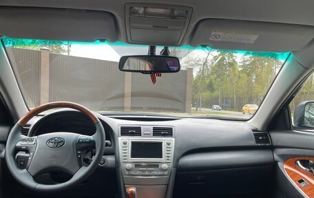 Toyota Camry, 2011 год, 1 390 000 рублей, 10 фотография