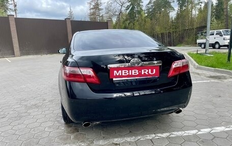 Toyota Camry, 2011 год, 1 390 000 рублей, 3 фотография