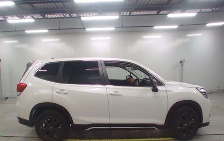 Subaru Forester, 2022 год, 2 980 000 рублей, 4 фотография