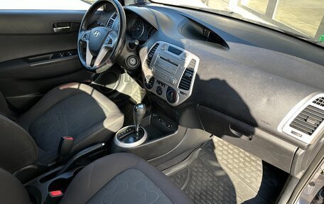 Hyundai i20 IB рестайлинг, 2010 год, 600 000 рублей, 14 фотография