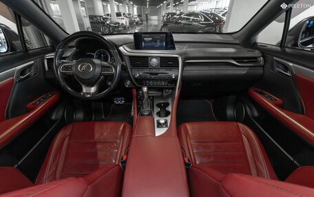 Lexus RX IV рестайлинг, 2016 год, 3 400 000 рублей, 11 фотография