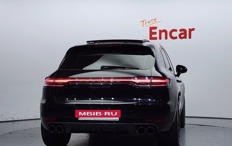 Porsche Macan I рестайлинг, 2021 год, 5 300 005 рублей, 3 фотография