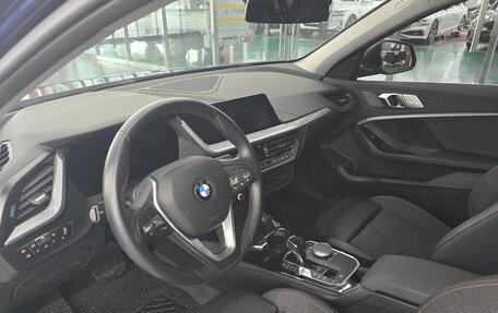 BMW 1 серия, 2022 год, 2 270 000 рублей, 3 фотография