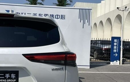 Toyota Highlander, 2021 год, 3 610 000 рублей, 9 фотография