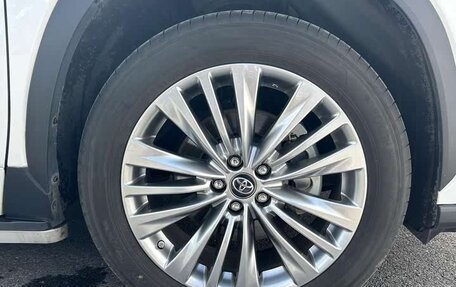 Toyota Highlander, 2021 год, 3 610 000 рублей, 14 фотография