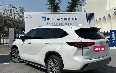 Toyota Highlander, 2021 год, 3 610 000 рублей, 6 фотография