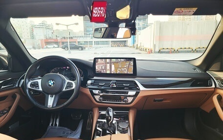 BMW 5 серия, 2021 год, 3 550 000 рублей, 12 фотография
