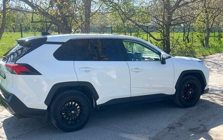 Toyota RAV4, 2019 год, 2 750 000 рублей, 9 фотография