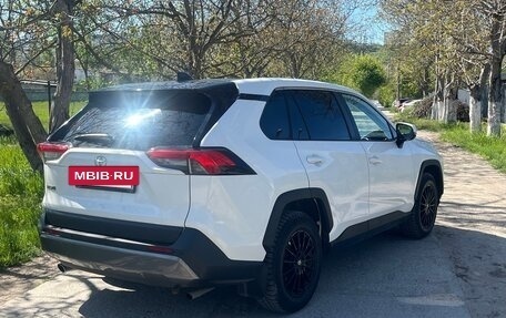 Toyota RAV4, 2019 год, 2 750 000 рублей, 8 фотография
