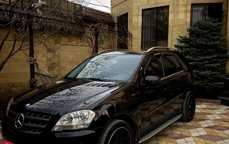 Mercedes-Benz M-Класс, 2011 год, 1 650 000 рублей, 2 фотография
