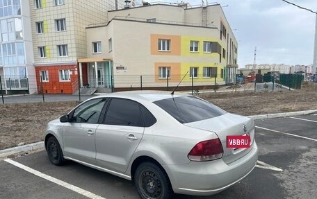 Volkswagen Polo VI (EU Market), 2011 год, 880 000 рублей, 2 фотография