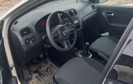 Volkswagen Polo VI (EU Market), 2011 год, 880 000 рублей, 4 фотография