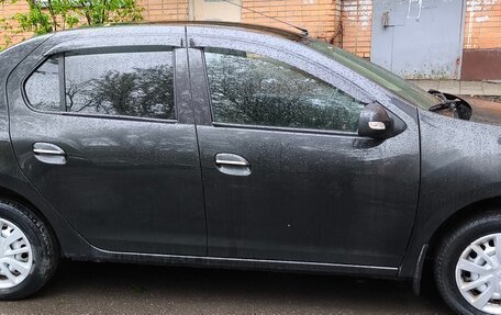 Renault Logan II, 2015 год, 580 000 рублей, 2 фотография