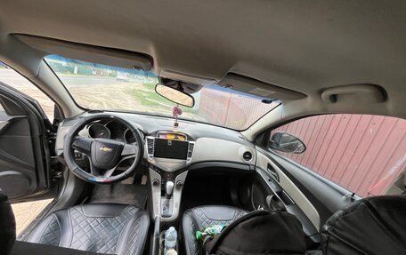 Chevrolet Cruze II, 2011 год, 790 000 рублей, 3 фотография